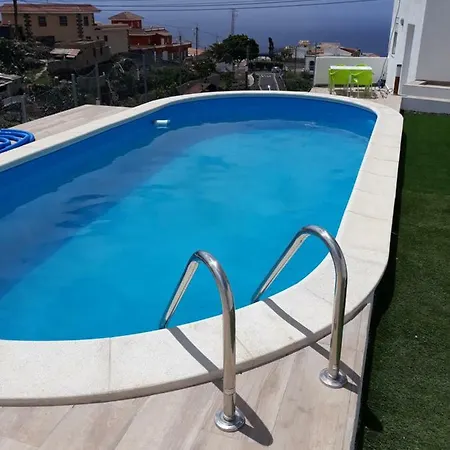 Διαμέρισμα Modern With Private Pool *